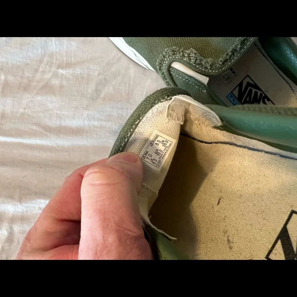 Vans used - Picture 3 of 4